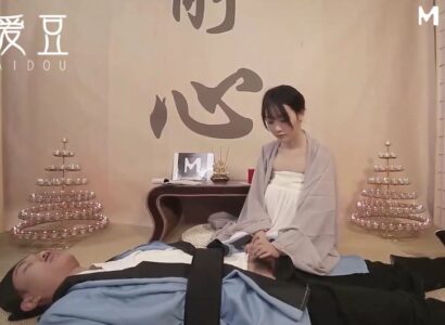 Ni Cô Sa Đọa Trước Vũ Khí Khổng Lồ Của Hiệp Sĩ Giang Hồ